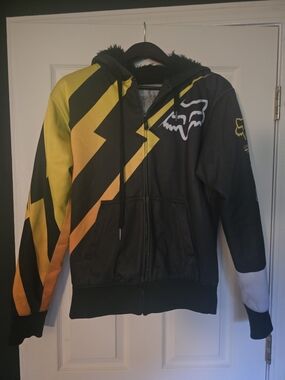 Fox Sasquatch vintage Y2k Black & Yellow Zip-Up Hoodie